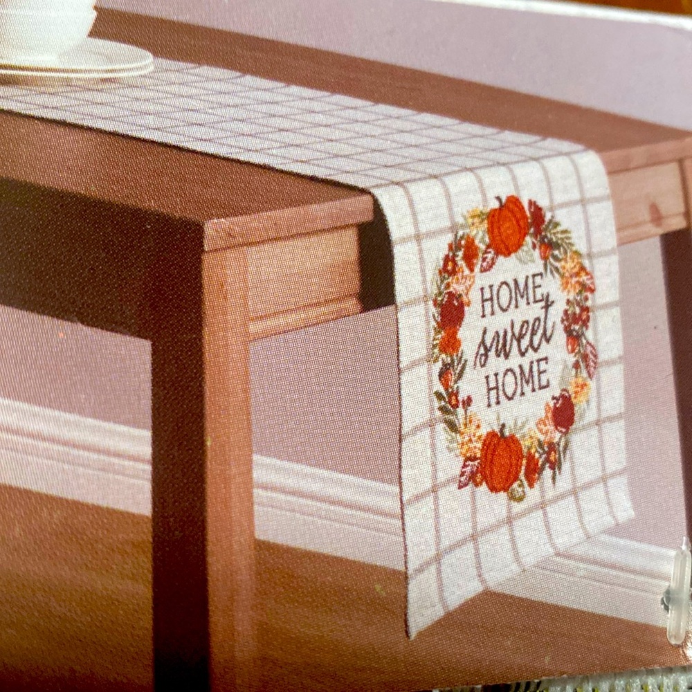 Perfect Harvest tapestry table runner; size: 13” x 68”